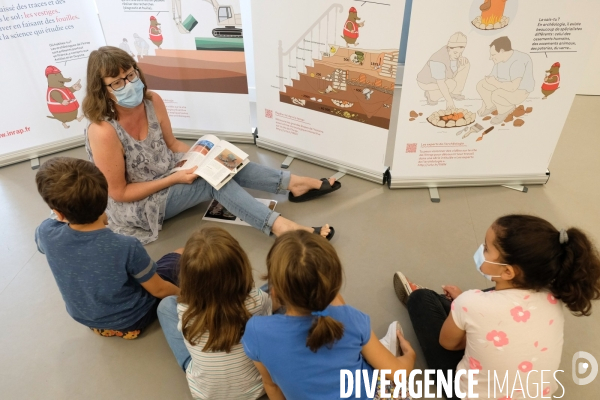 Exposition et atelier éducatif pour enfants durant le festival  Sciences infuses   Archéologie, un passé retrouvé   à la bibliothèque François Mitterand du Pré-Saint-Gervais