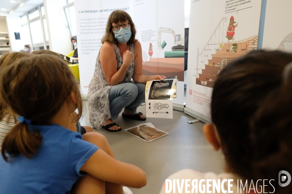 Exposition et atelier éducatif pour enfants durant le festival  Sciences infuses   Archéologie, un passé retrouvé   à la bibliothèque François Mitterand du Pré-Saint-Gervais