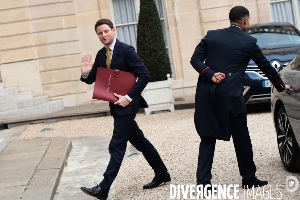 Le conseil des ministres du gouvernement borne