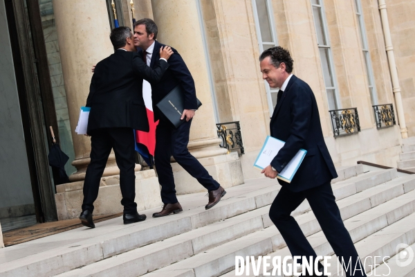 Le conseil des ministres du gouvernement borne