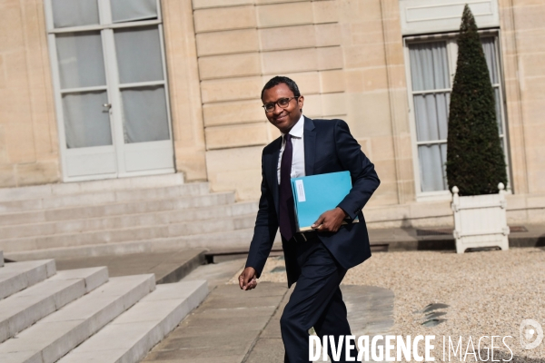 Le conseil des ministres du gouvernement borne