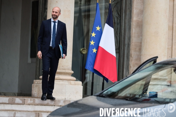 Le conseil des ministres du gouvernement borne