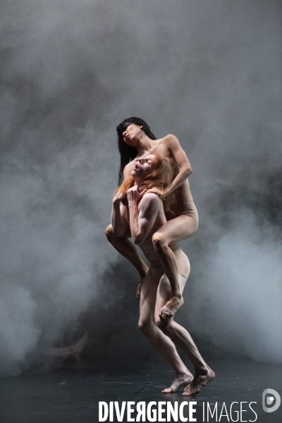 ROOMMATES - OIWA - Peeping Tom - Franck Chartier - Ballet national de Marseille