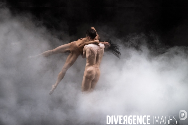 ROOMMATES - OIWA - Peeping Tom - Franck Chartier - Ballet national de Marseille
