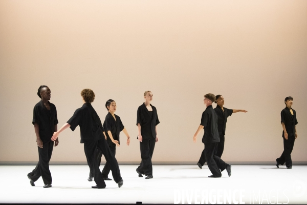 ROOMMATES - CONCERTO - Lucinda Childs - Ballet national de Marseille