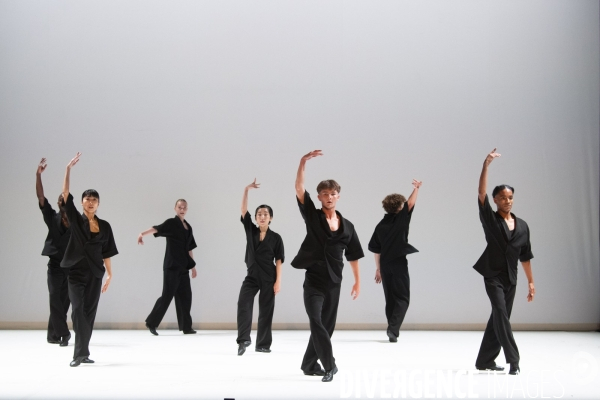 ROOMMATES - CONCERTO - Lucinda Childs - Ballet national de Marseille