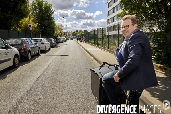 Guillaume Gouffier-Cha député LRM  en campagne législative