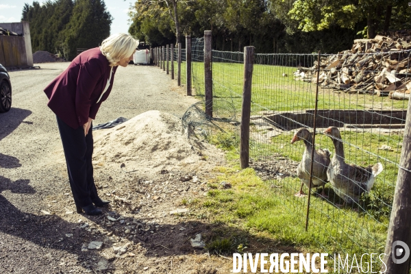 Deplacement de marine le pen dans l oise