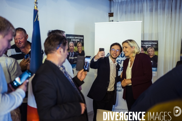 Deplacement de marine le pen dans l oise