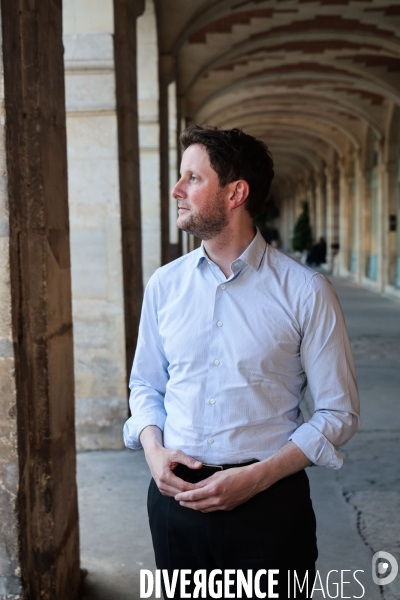 Clement beaune en campagne dans le 11eme