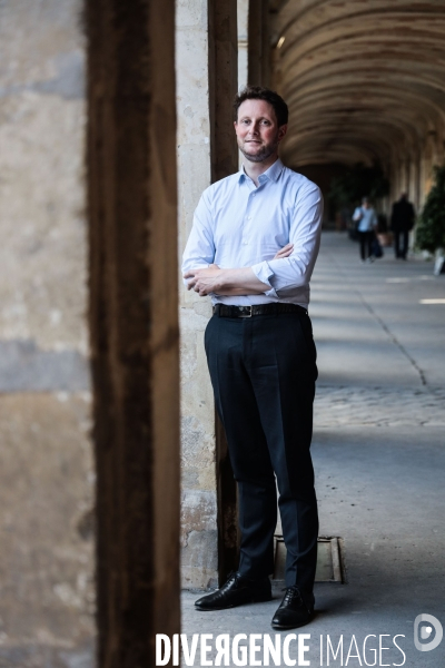 Clement beaune en campagne dans le 11eme