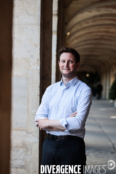 Clement beaune en campagne dans le 11eme