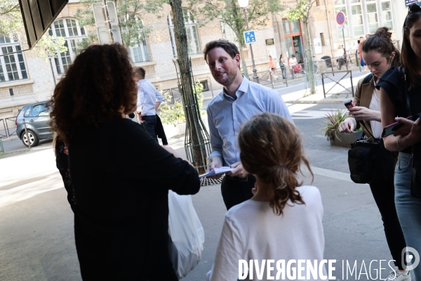 Clement beaune en campagne dans le 11eme
