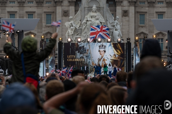 Jubilé de platine d Elisabeth II. Parade devant Buckingham palace.