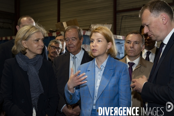 La vice-première ministre d Ukraine visite la plateforme nationale de dons à l Ukraine de la protection civile