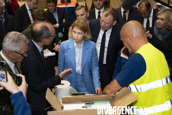 La vice-première ministre d Ukraine visite la plateforme nationale de dons à l Ukraine de la protection civile
