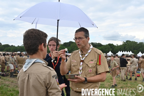 Messe de la Pentecôte des  Scouts Unitaires de France lors de leur rassemblement  à Chambord pour fêter les 50 ans du mouvement.