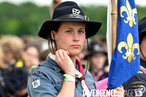 Rassemblement de 30 000 Scouts Unitaires de France à Chambord pour fêter les 50 ans du mouvement,