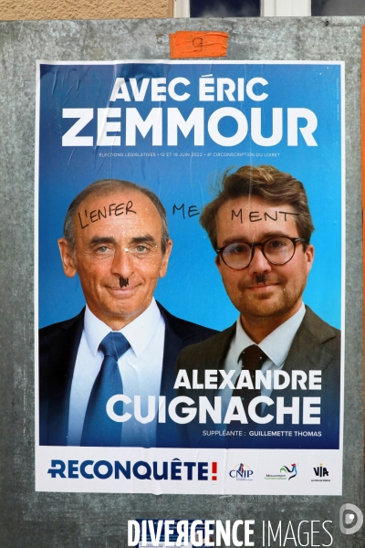 Legislatives 2022 Affiches electorales taguées