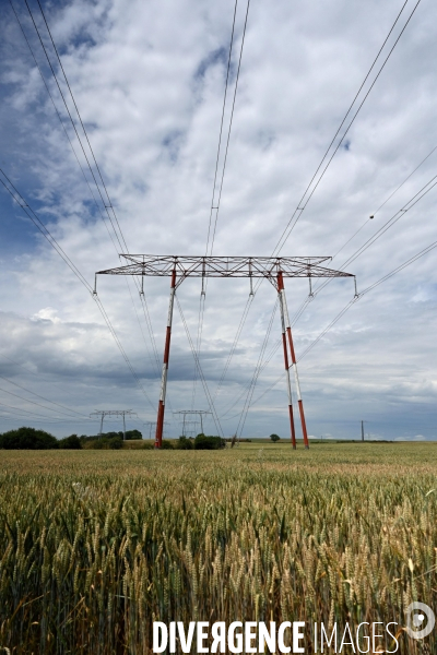 Le courant passe  !  Illustration transport de l électricité