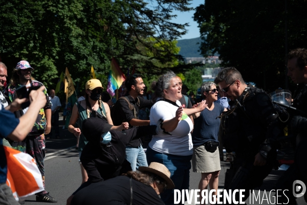 Manifestation contre l Organisation Mondiale du Commerce (OMC)