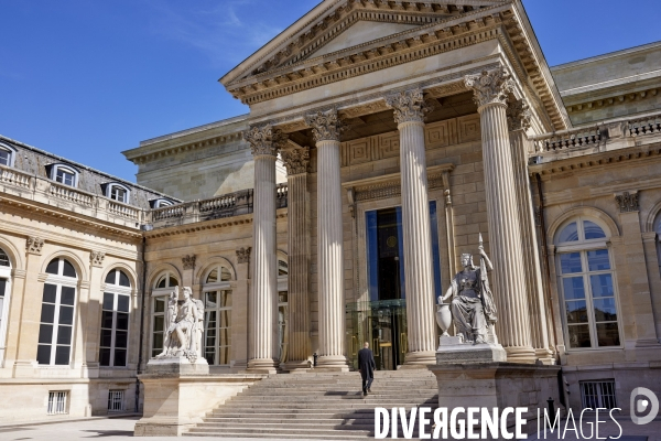 Assemblee Nationale , attente des nouveaux députés