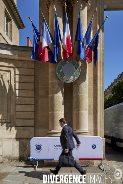 Assemblee Nationale , attente des nouveaux députés