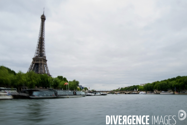 Bateau mouche à Paris