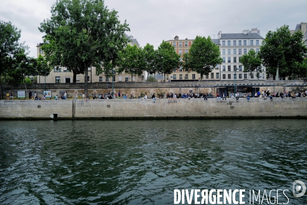 Bateau mouche à Paris