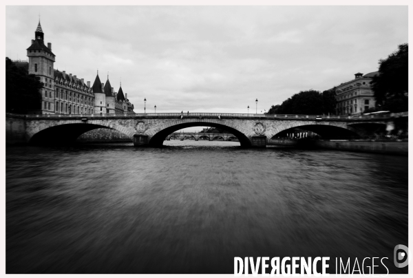 Bateau mouche à Paris