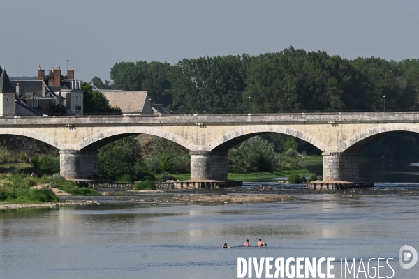 Canicule sur les bords de Loire à Amboise