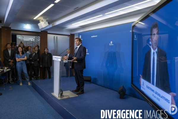 Soirée électorale du 2d tour des législatives chez Les Républicains.