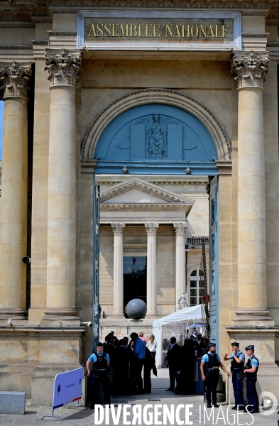 Assemblée nationale entrée des nouveaux députés