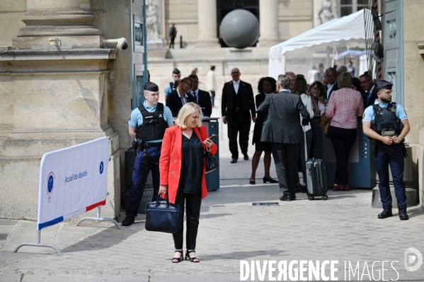 Assemblée nationale entrée des nouveaux députés