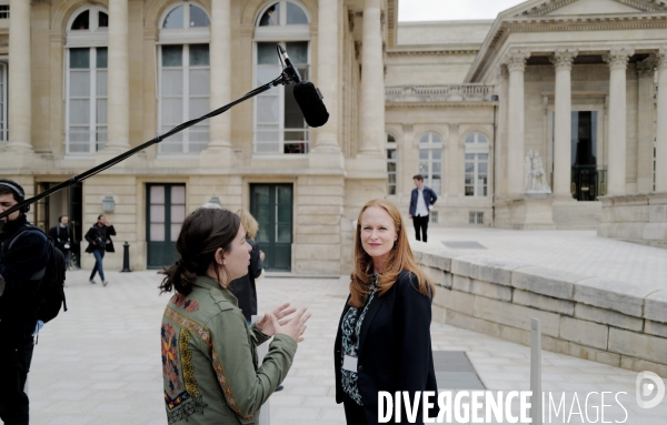 Assemblée nationale entrée des nouveaux députés