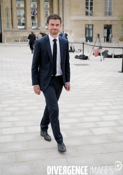 Assemblée nationale entrée des nouveaux députés