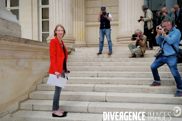 Assemblée nationale entrée des nouveaux députés