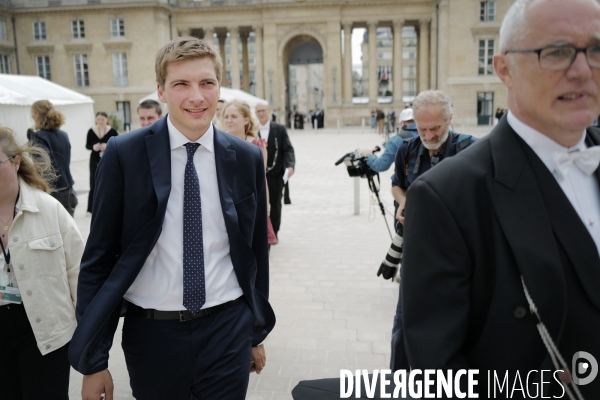 Assemblée nationale entrée des nouveaux députés