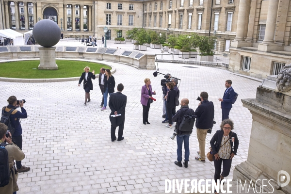 Assemblee Nationale Arrivées des nouveaux deputes