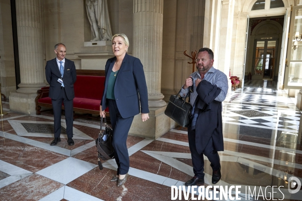 Assemblee Nationale Arrivées des nouveaux deputes