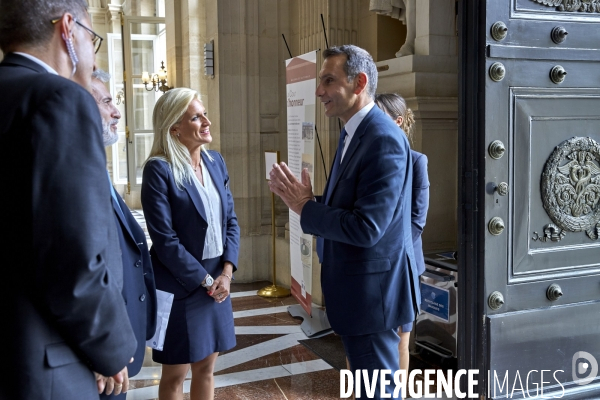 Assemblee Nationale Arrivées des nouveaux deputes