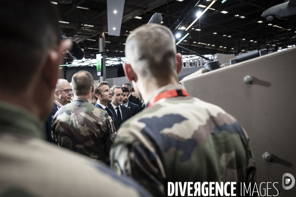 Legislatives : Emmanuel Macron visite le salon Eurosatory