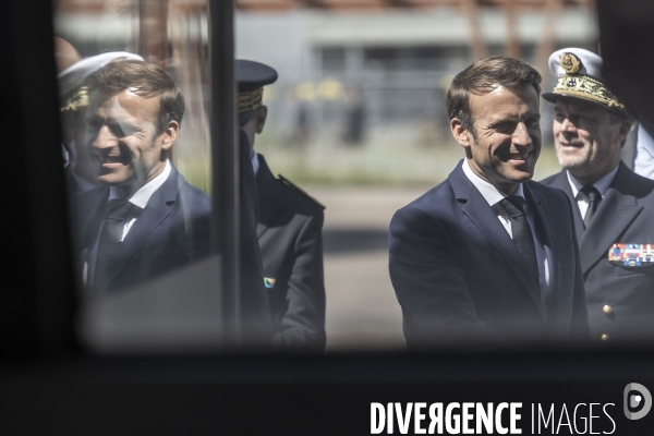 Legislatives : Emmanuel Macron visite le salon Eurosatory