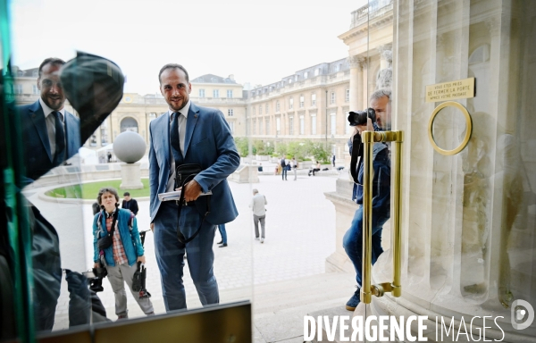 Assemblée nationale entrée des nouveaux députés RN