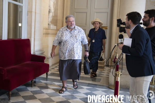 Accueil des députés à l assemblée nationale