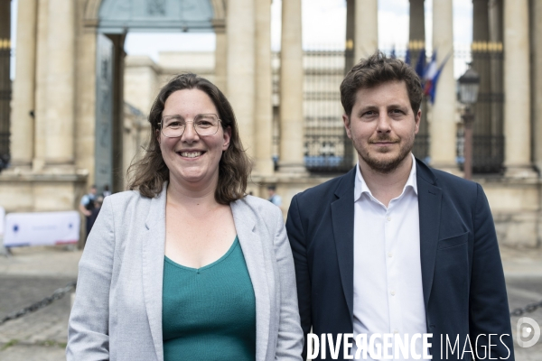 Accueil des députés à l assemblée nationale