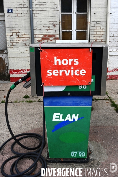 Hausse des carburants, gaz,essence,diésel. illustration