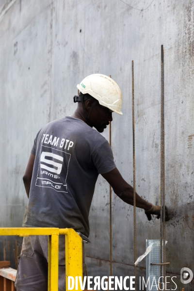 Chantier de construction d un complexe sportif