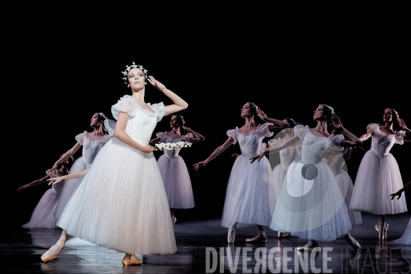 Giselle / Jean Coralli, Jules Perrot / Ballet de l Opéra national de Paris