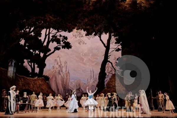 Giselle / Jean Coralli, Jules Perrot / Ballet de l Opéra national de Paris